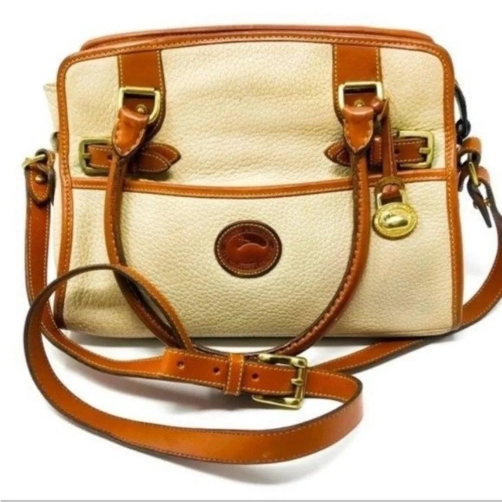 Dooney and Bourke vintage all weather  Leather Handbag